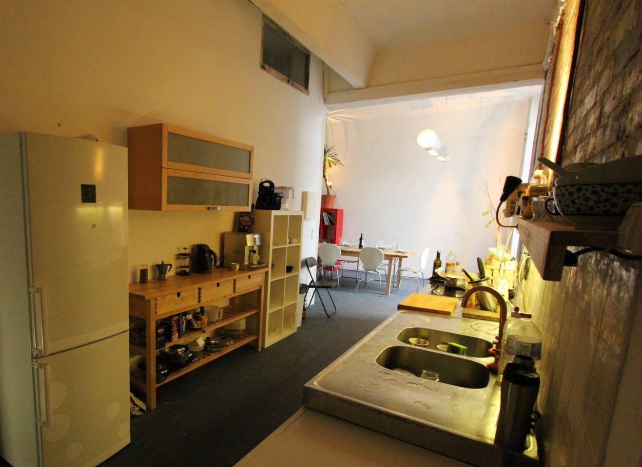 200Qm Loft For Friends And Family - On The Spree! Lägenhet Berlin Exteriör bild